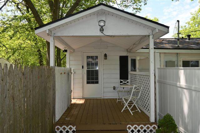 1341 E Summit Avenue, Norton Shores, MI 49444