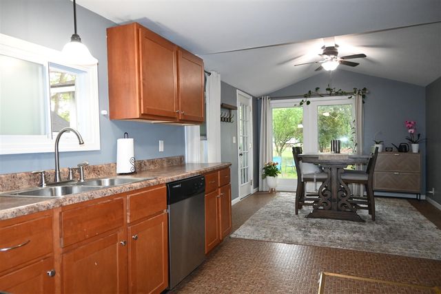 1341 E Summit Avenue, Norton Shores, MI 49444