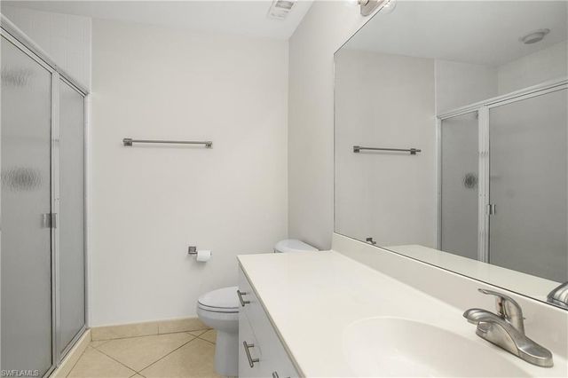 7774 Jewel LN 203, Naples, FL 34109