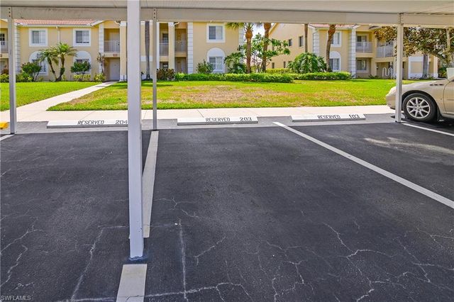 7774 Jewel LN 203, Naples, FL 34109