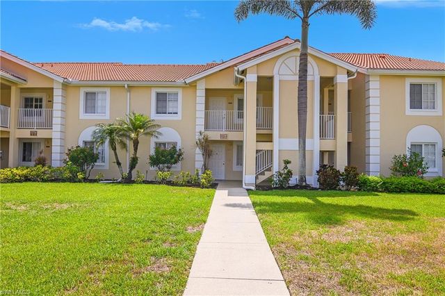 7774 Jewel LN 203, Naples, FL 34109