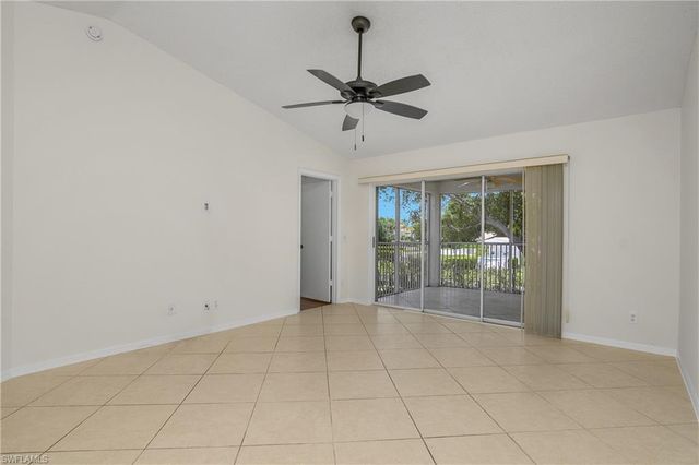 7774 Jewel LN 203, Naples, FL 34109