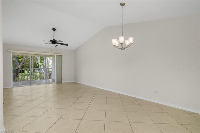 7774 Jewel LN 203, Naples, FL 34109