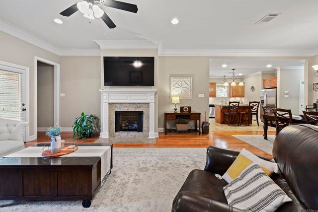 9786 Market West Dr, Baton Rouge, LA 70810