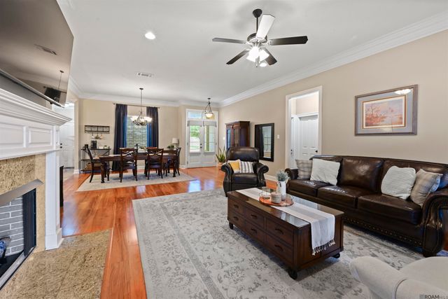9786 Market West Dr, Baton Rouge, LA 70810