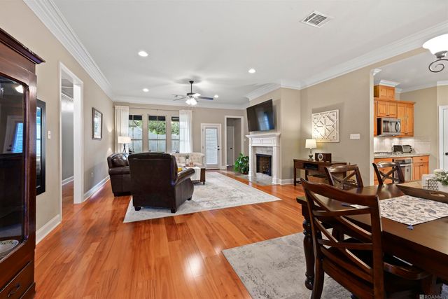 9786 Market West Dr, Baton Rouge, LA 70810