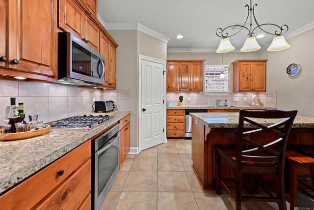 9786 Market West Dr, Baton Rouge, LA 70810