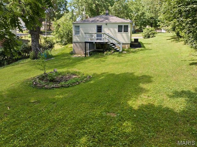 120 W Washington Street, Collinsville, IL 62234