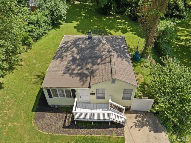 120 W Washington Street, Collinsville, IL 62234