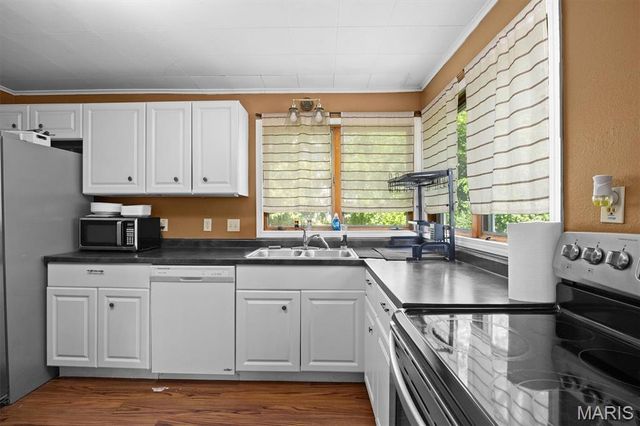 120 W Washington Street, Collinsville, IL 62234