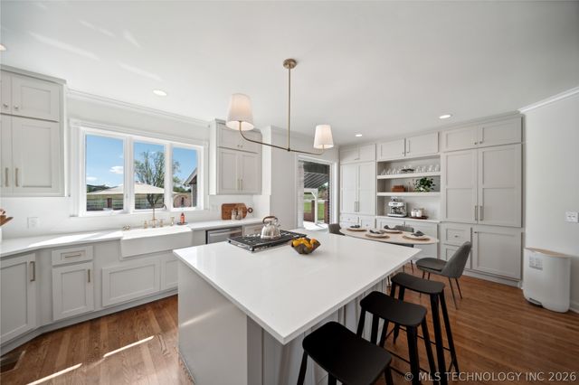 6202 E 191st Street S, Bixby, OK 74008