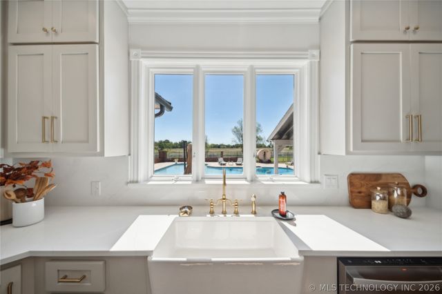 6202 E 191st Street S, Bixby, OK 74008