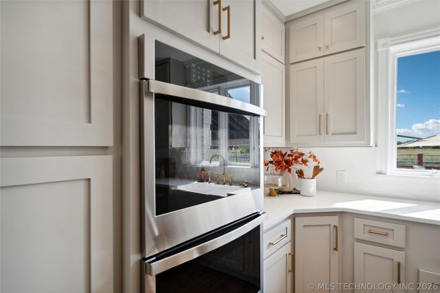 6202 E 191st Street S, Bixby, OK 74008