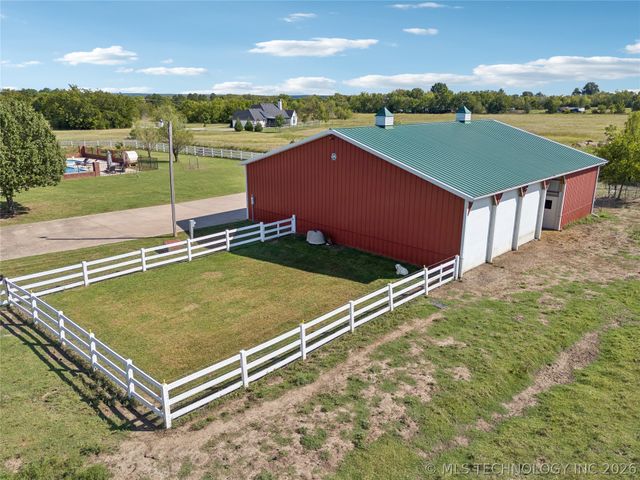 6202 E 191st Street S, Bixby, OK 74008