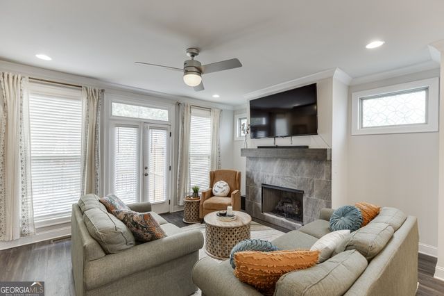 1422 Wisteria Wall Drive, Suwanee, GA 30024