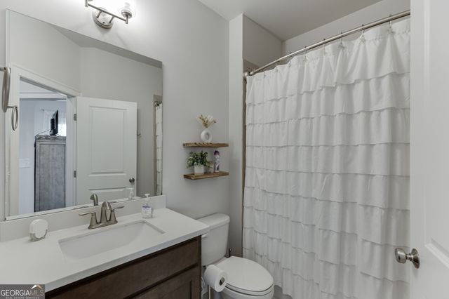 1422 Wisteria Wall Drive, Suwanee, GA 30024