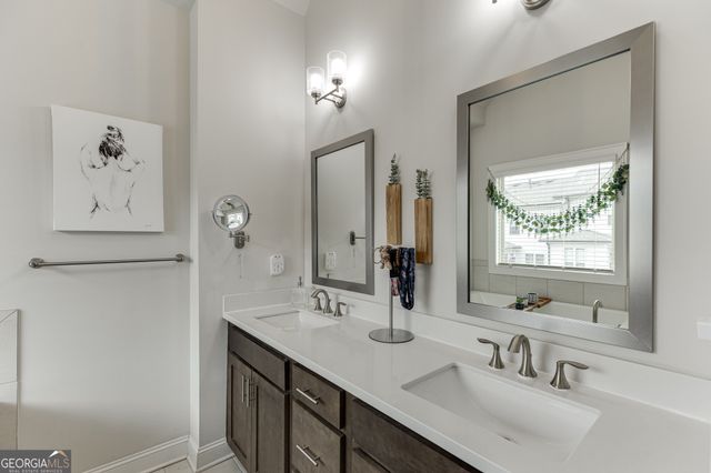 1422 Wisteria Wall Drive, Suwanee, GA 30024