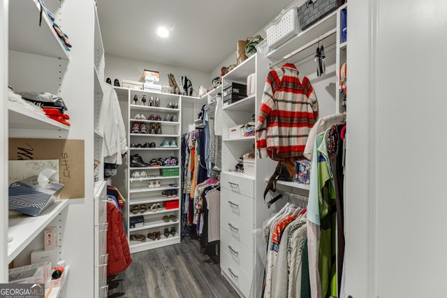 1422 Wisteria Wall Drive, Suwanee, GA 30024