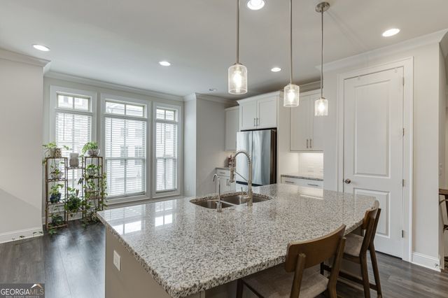 1422 Wisteria Wall Drive, Suwanee, GA 30024