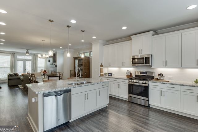 1422 Wisteria Wall Drive, Suwanee, GA 30024