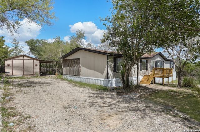 176 County Road 5633, Castroville, TX 78009