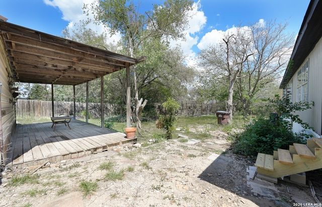 176 County Road 5633, Castroville, TX 78009