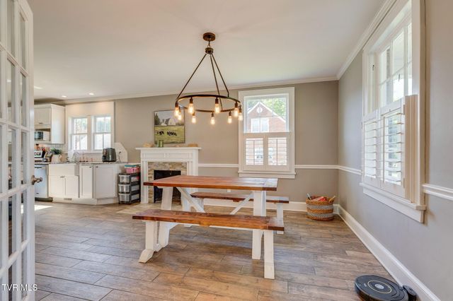 1608 Crescent Drive, Kingsport, TN 37664