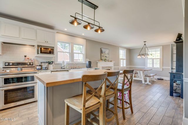 1608 Crescent Drive, Kingsport, TN 37664