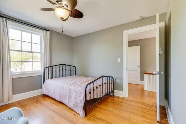 1608 Crescent Drive, Kingsport, TN 37664