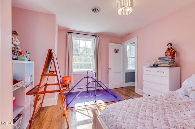 1608 Crescent Drive, Kingsport, TN 37664