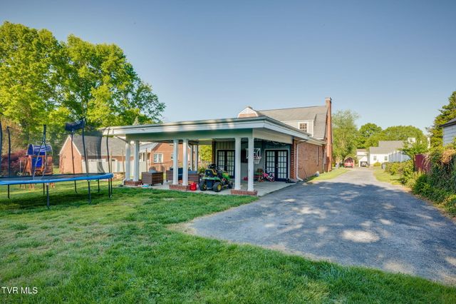 1608 Crescent Drive, Kingsport, TN 37664