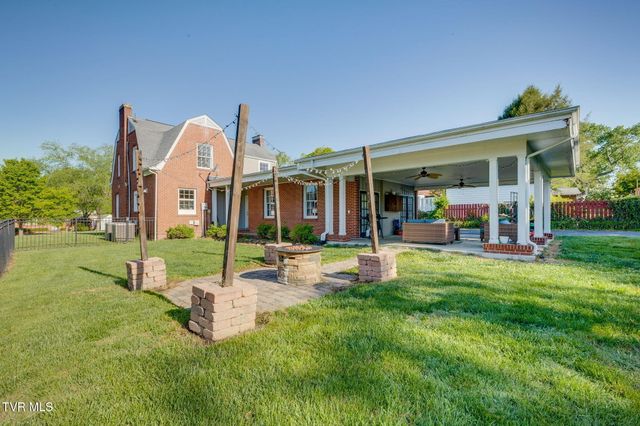 1608 Crescent Drive, Kingsport, TN 37664