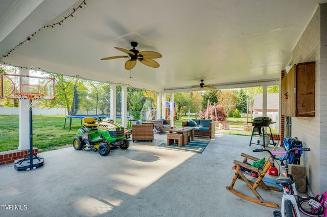 1608 Crescent Drive, Kingsport, TN 37664