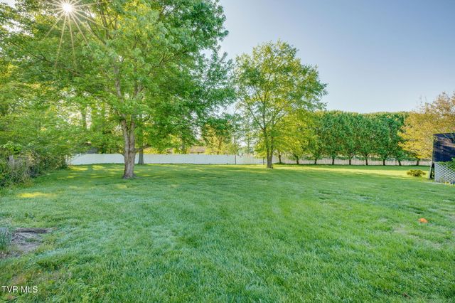 1608 Crescent Drive, Kingsport, TN 37664