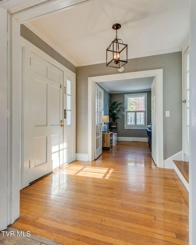 1608 Crescent Drive, Kingsport, TN 37664