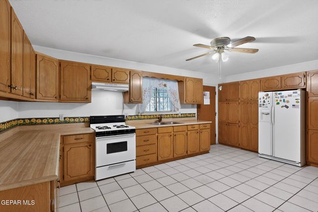 424 LOMALAND Drive, El Paso, TX 79907