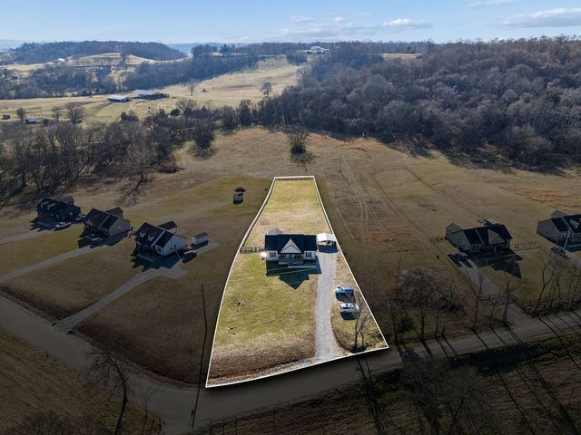 1831 New Town Rd, Cornersville, TN 37047