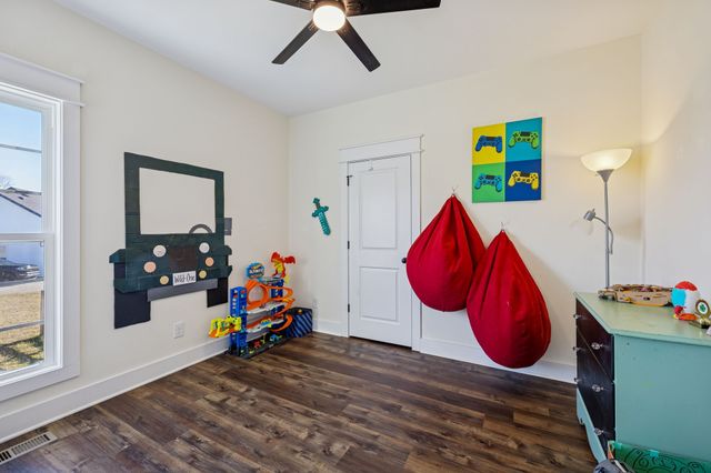 1831 New Town Rd, Cornersville, TN 37047