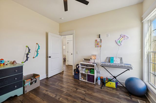 1831 New Town Rd, Cornersville, TN 37047