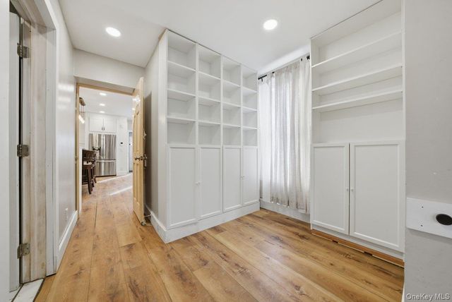 340 E 235th Street, Bronx, NY 10470