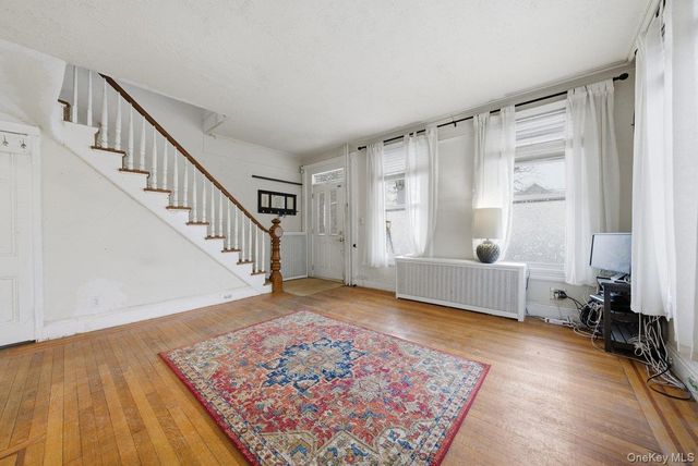 340 E 235th Street, Bronx, NY 10470