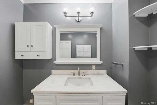 340 E 235th Street, Bronx, NY 10470