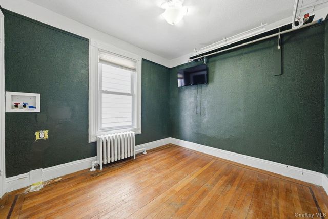 340 E 235th Street, Bronx, NY 10470