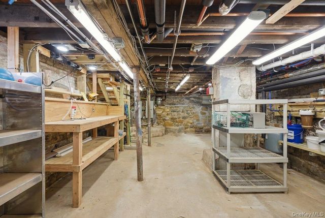 340 E 235th Street, Bronx, NY 10470