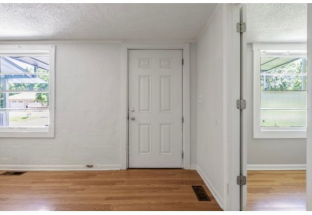 559 Palmyra Rd, Clarksville, TN 37040