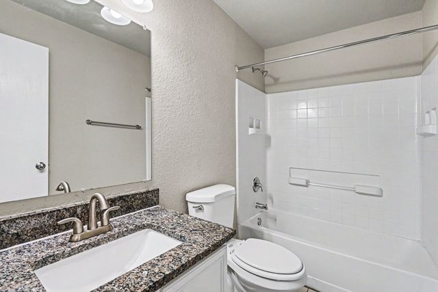4956 Water Ridge Lane, Fort Worth, TX 76179