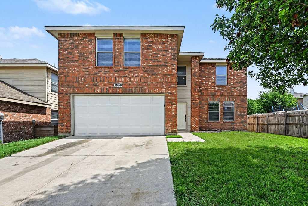 4956 Water Ridge Lane, Fort Worth, TX 76179