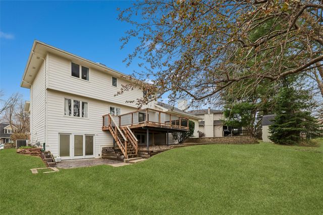 5201 Cody Drive, West Des Moines, IA 50265