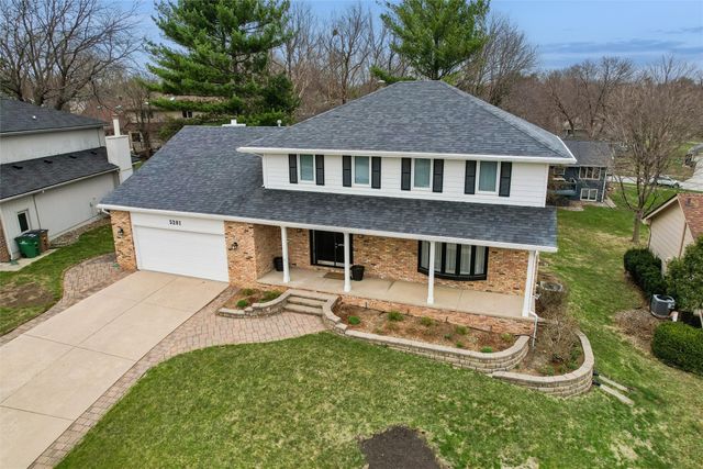 5201 Cody Drive, West Des Moines, IA 50265