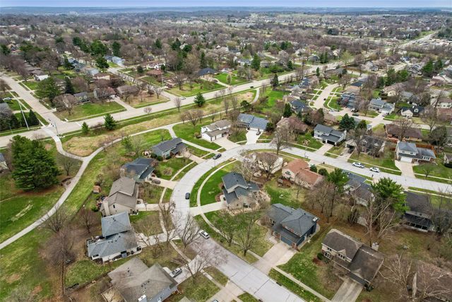 5201 Cody Drive, West Des Moines, IA 50265